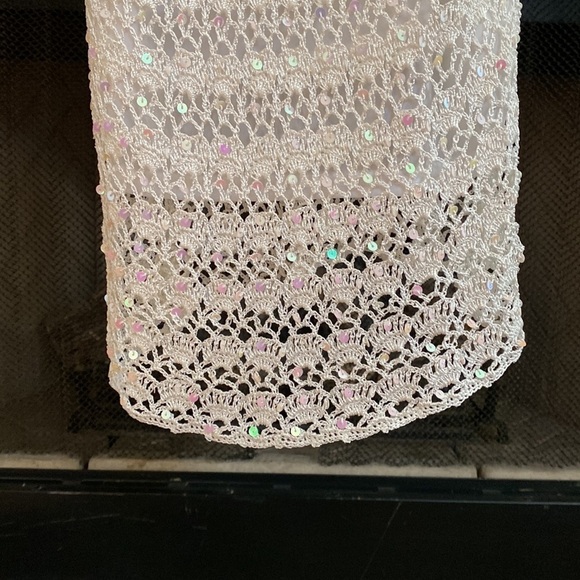 NWT Cool Attitudes Ivory knit top with adjustable straps and sequin throughout. - Picture 6 of 13